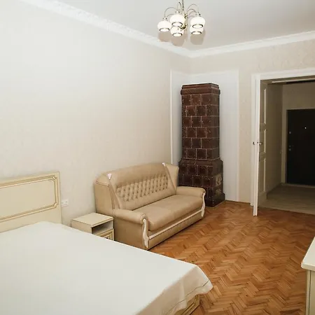On Stefanyka 11 Apartment *
